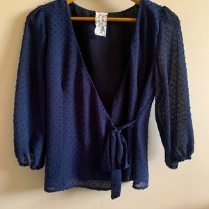Navy Point D’esprit top